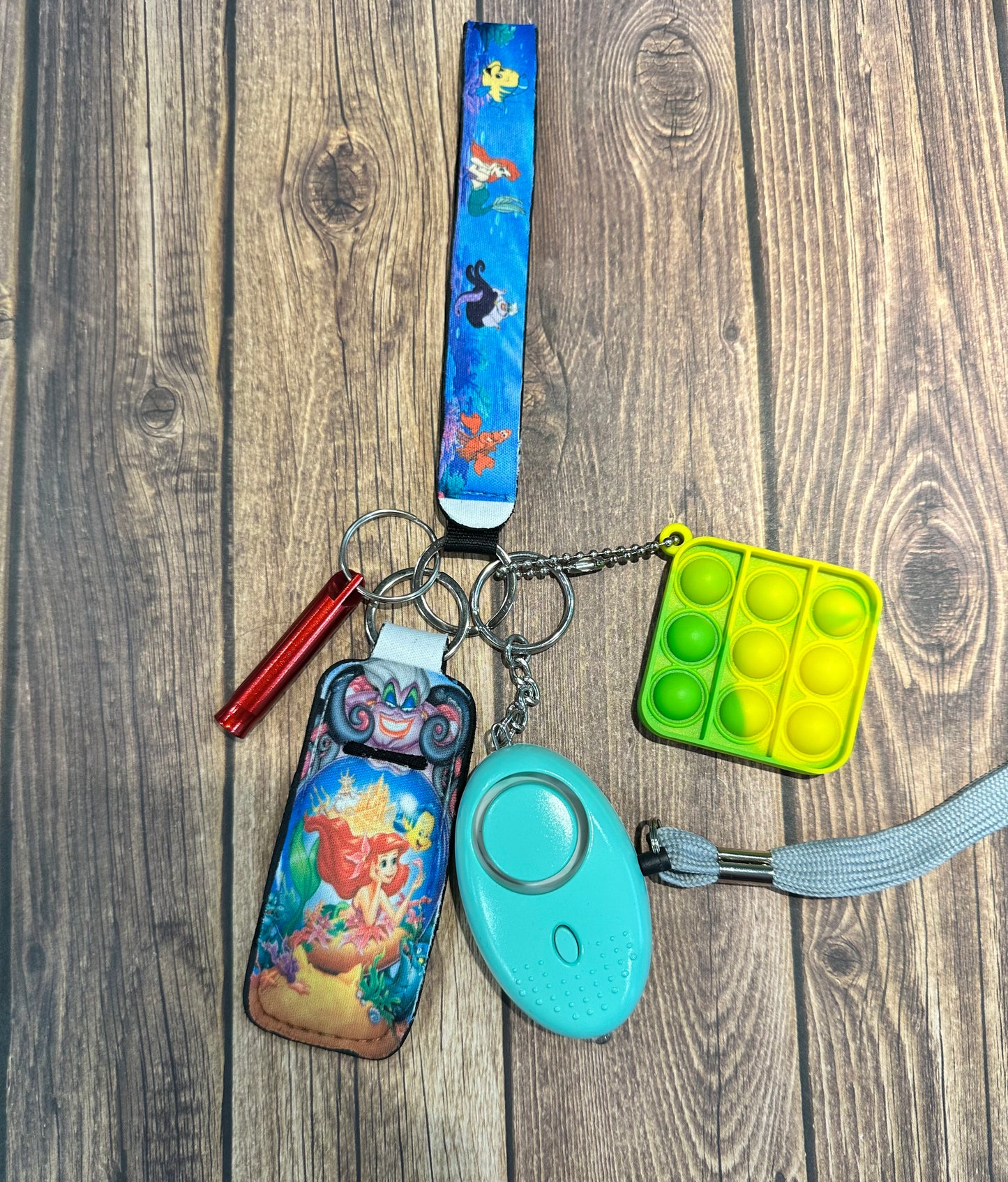 Little kids safety keychain