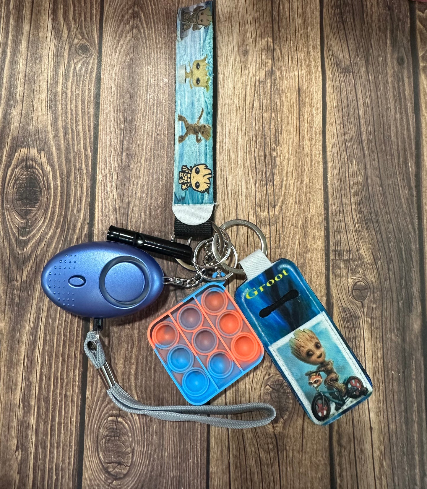 Little kids safety keychain