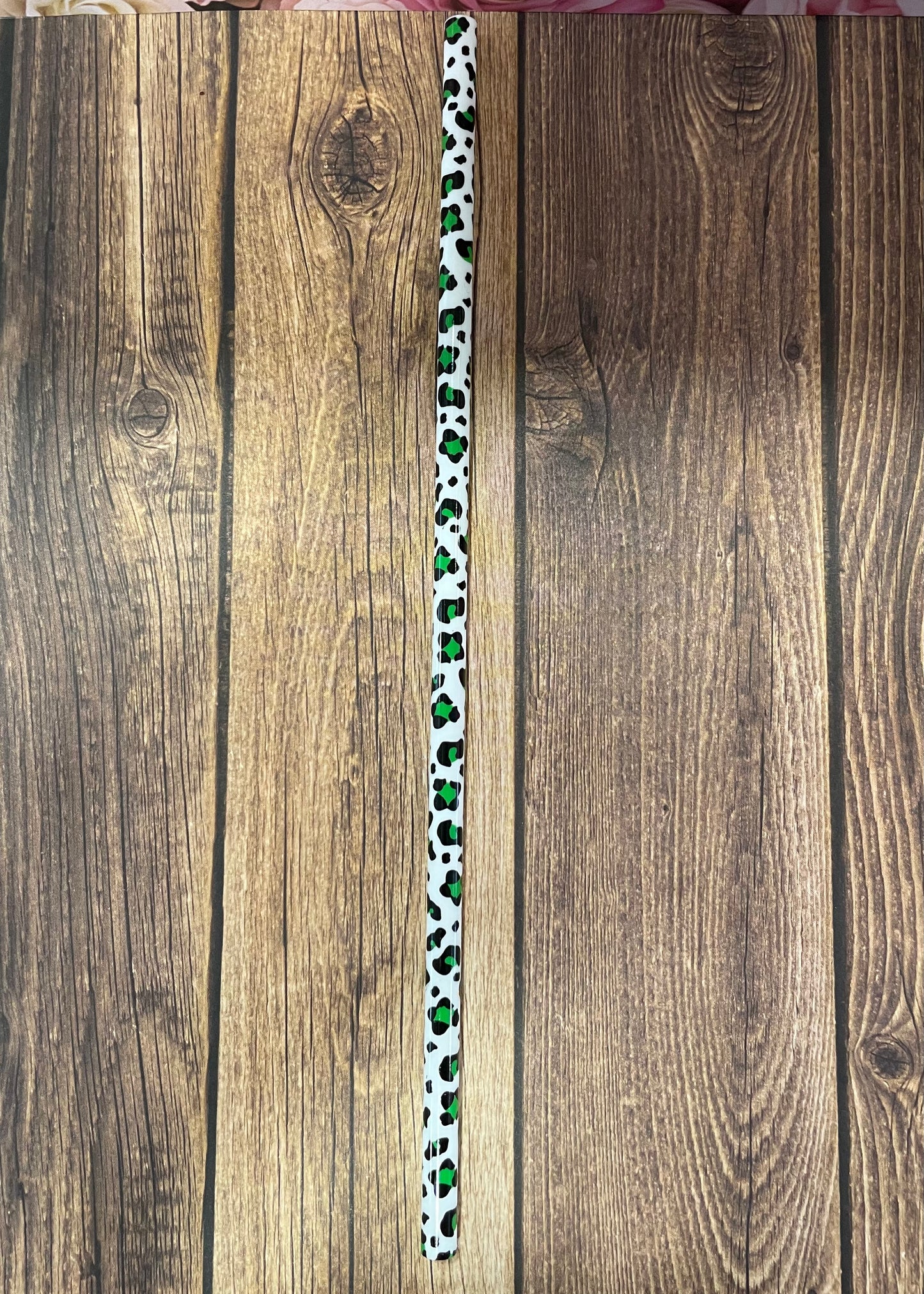 10" Green cheetah plastic reusable straw